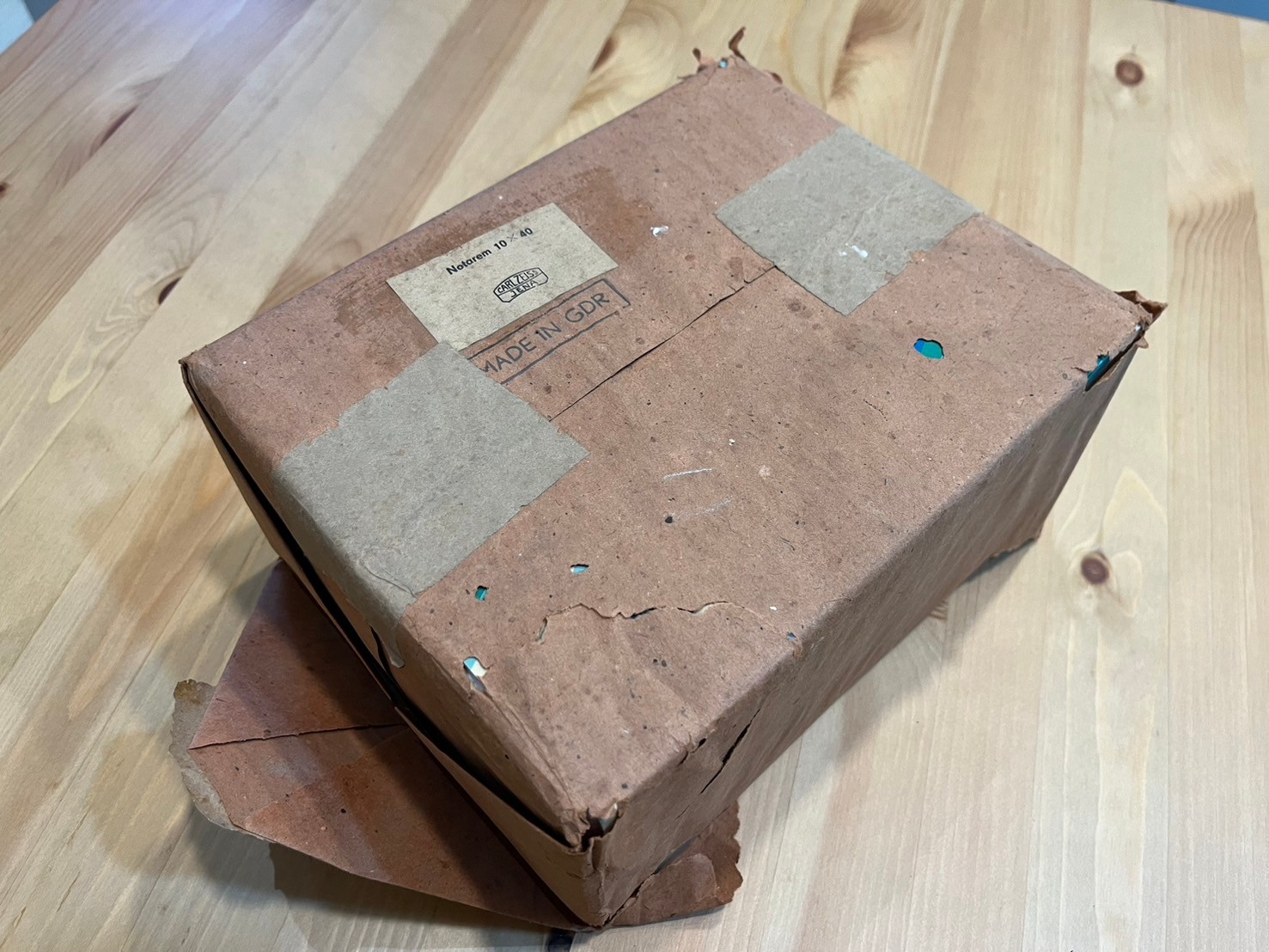 Carl Zeiss Jena binoculars - in original GDR wrapping / Carl Zeiss Jena東德原裝望遠鏡(10x40B MC)